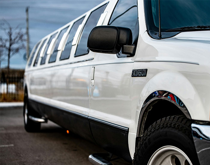 hummer limousine exterior